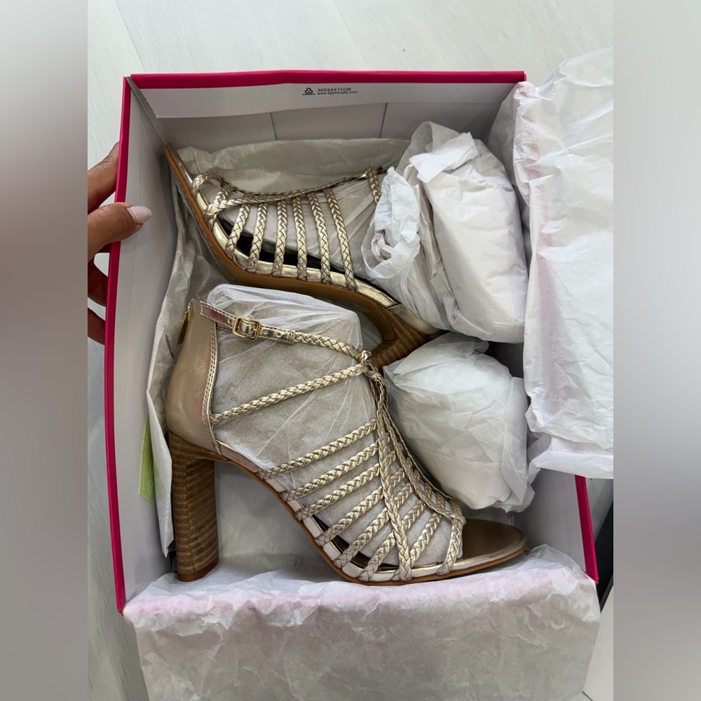 Vince Camuto Ariah Heels - Egyptian Gold - Size 7.5M